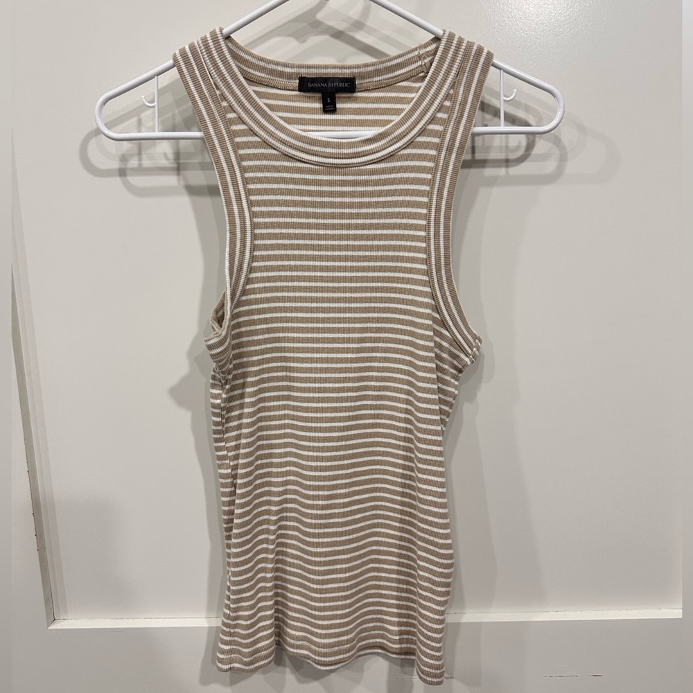 Banana Republic tan and white stripped Razor back tank top size Small Petite